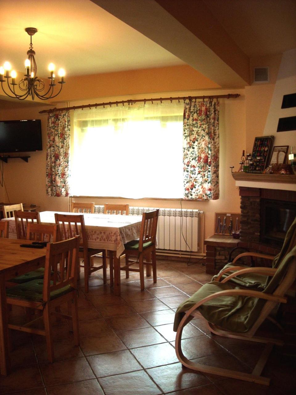 Lesne Berdo Przyslup Bed & Breakfast Чисна Екстериор снимка